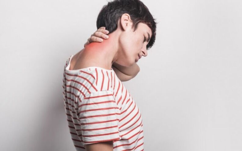 Pijn in de neksymptomen van cervicale osteochondrose